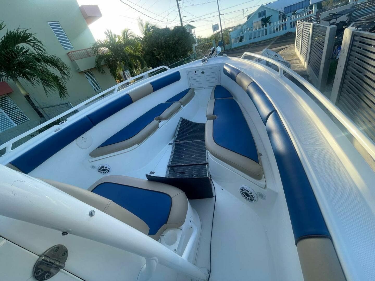 2016 Mako 284 Center Console — photo 16
