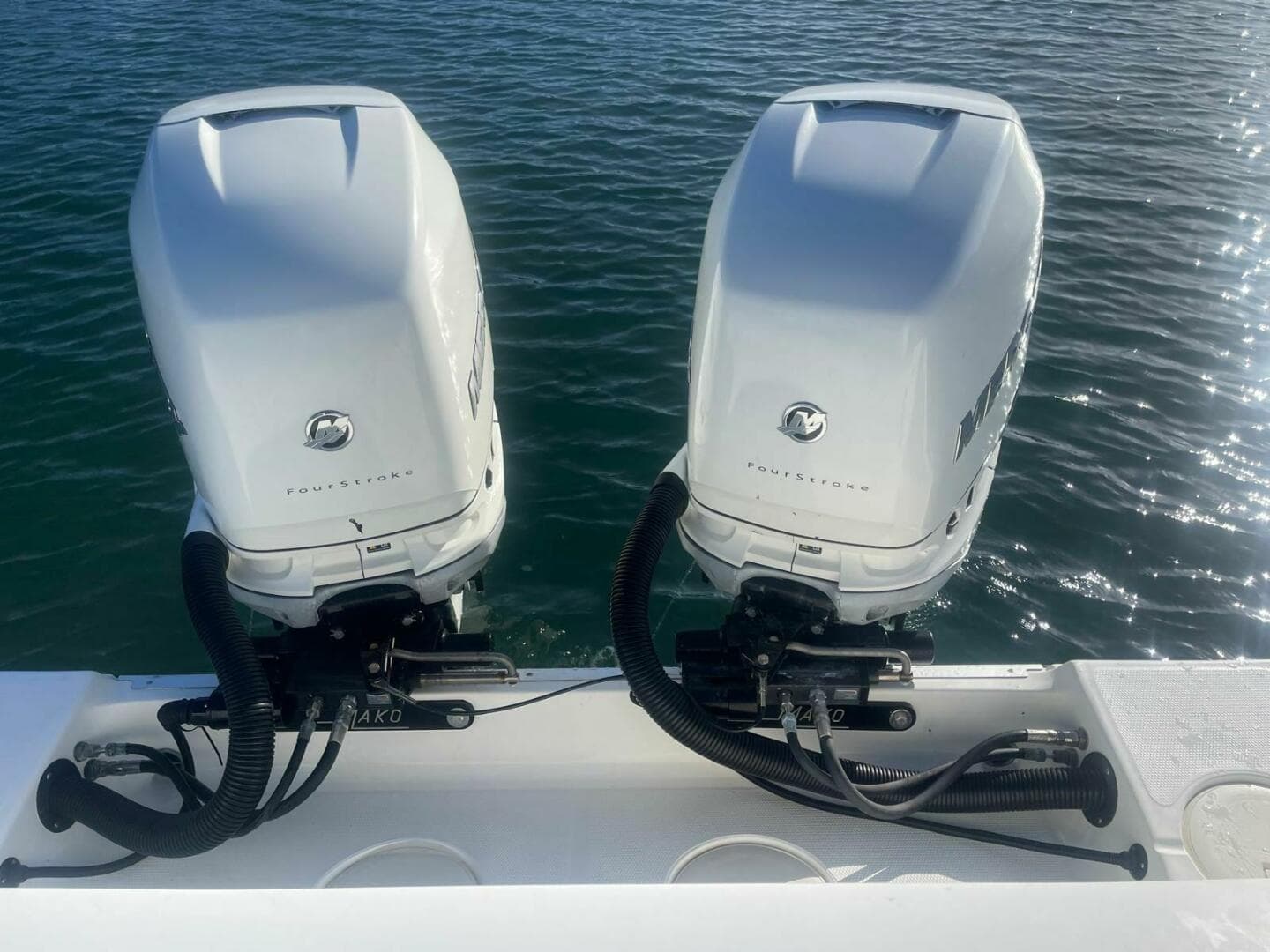 2016 Mako 284 Center Console — photo 7
