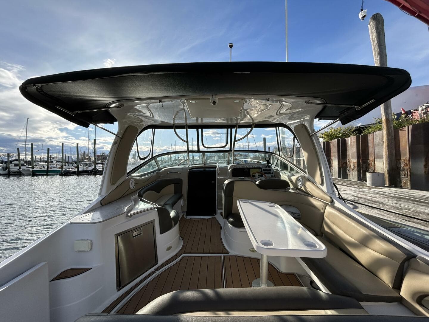 2007 Larson 370 Cabrio — photo 5