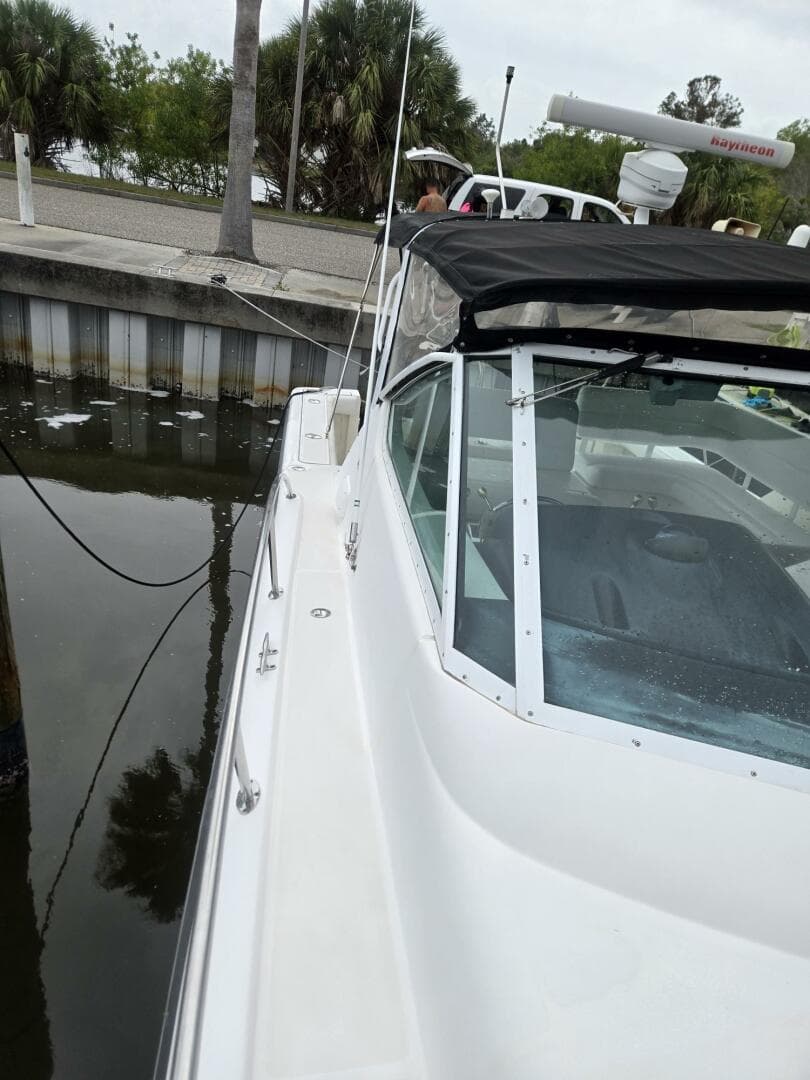 2002 Tiara Yachts 3500 Open — photo 23