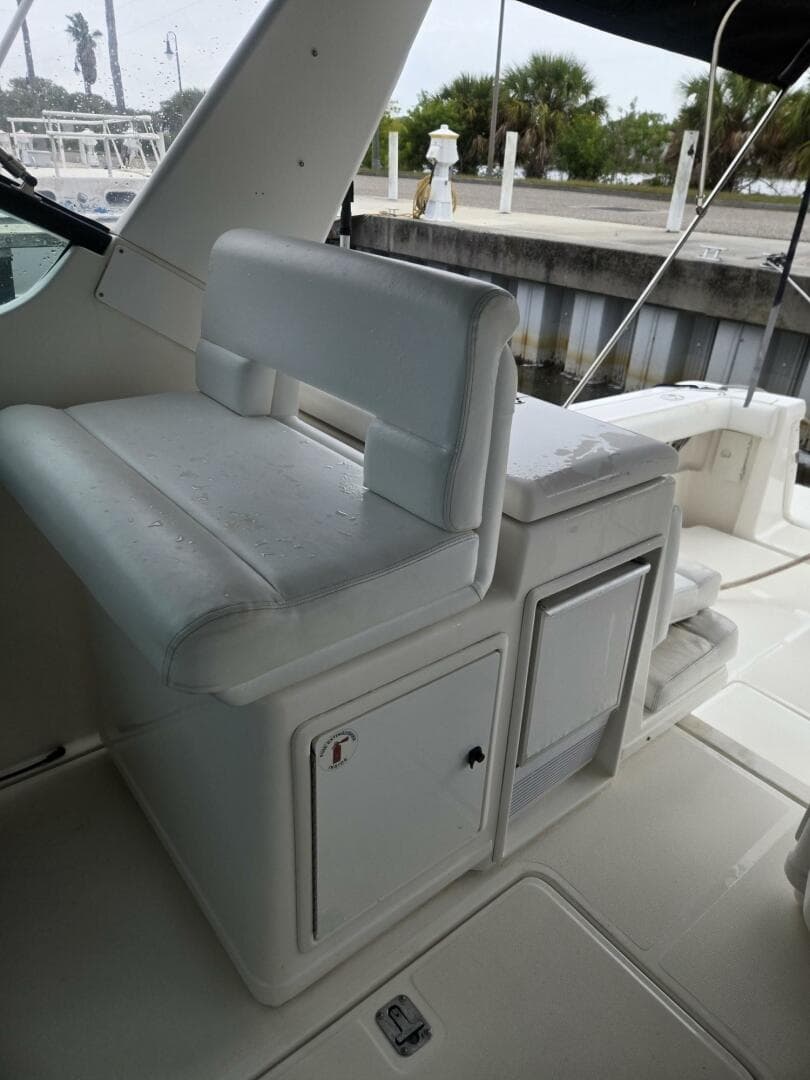 2002 Tiara Yachts 3500 Open — photo 11