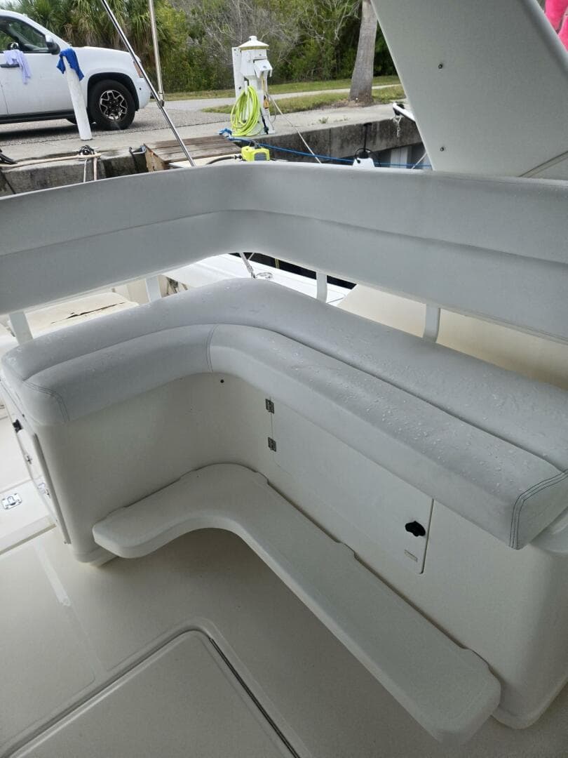 2002 Tiara Yachts 3500 Open — photo 7