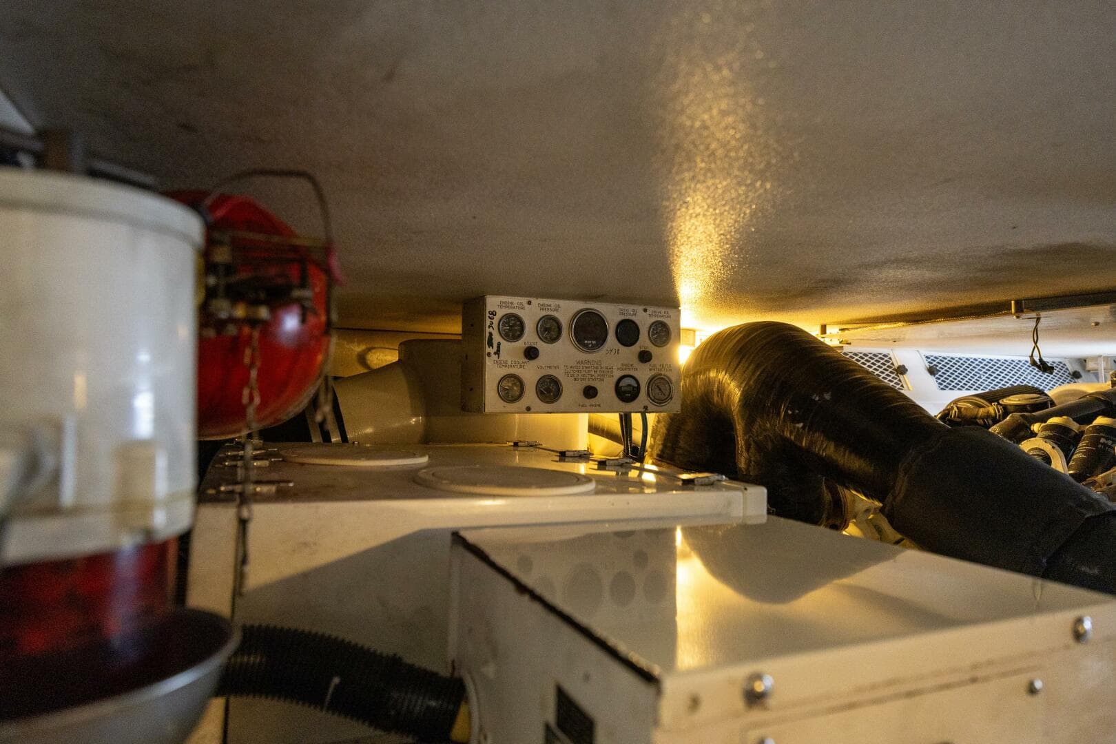 1998 Viking 50 Convertible — photo 46