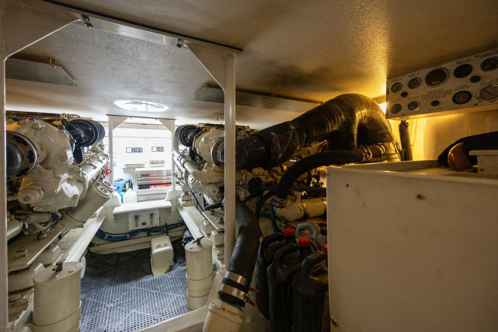 1998 Viking 50 Convertible — photo 44