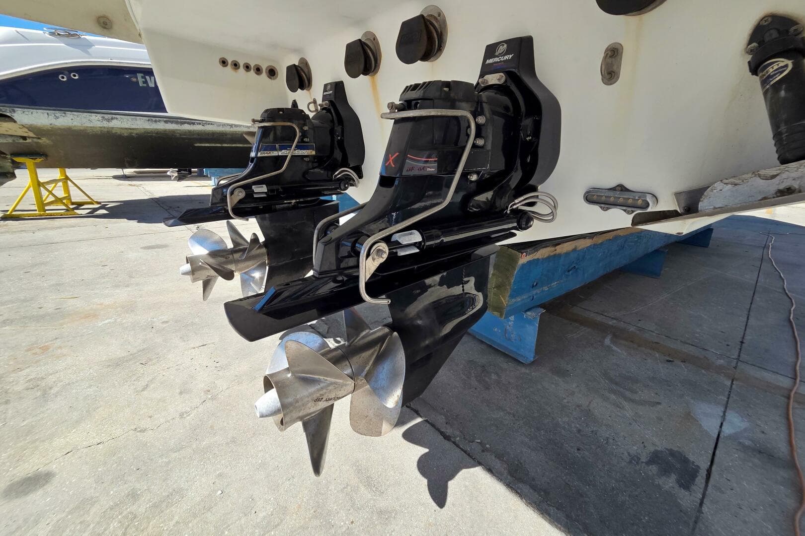 2015 Formula 350 Crossover Bowrider — photo 57