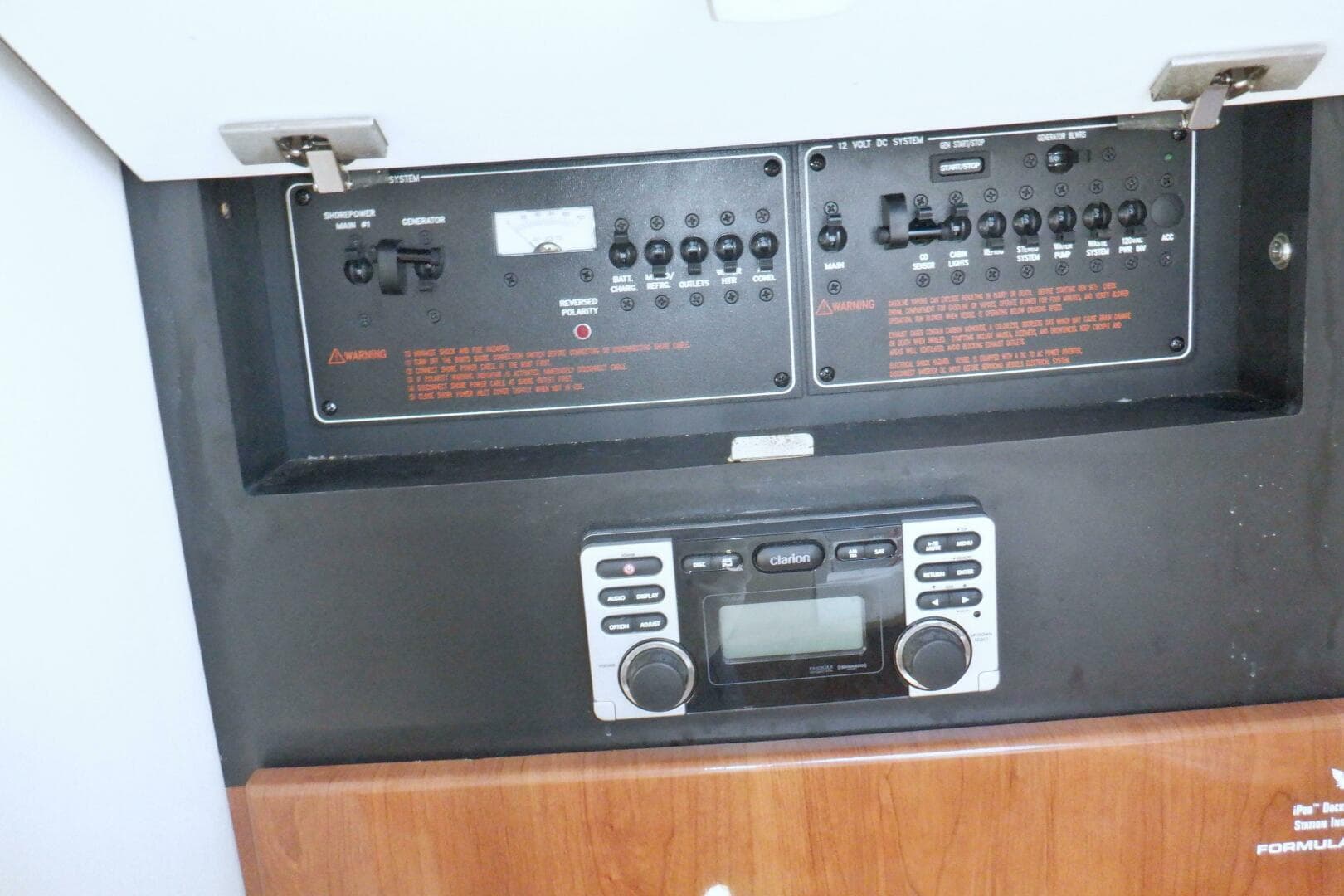 2015 Formula 350 Crossover Bowrider — photo 35