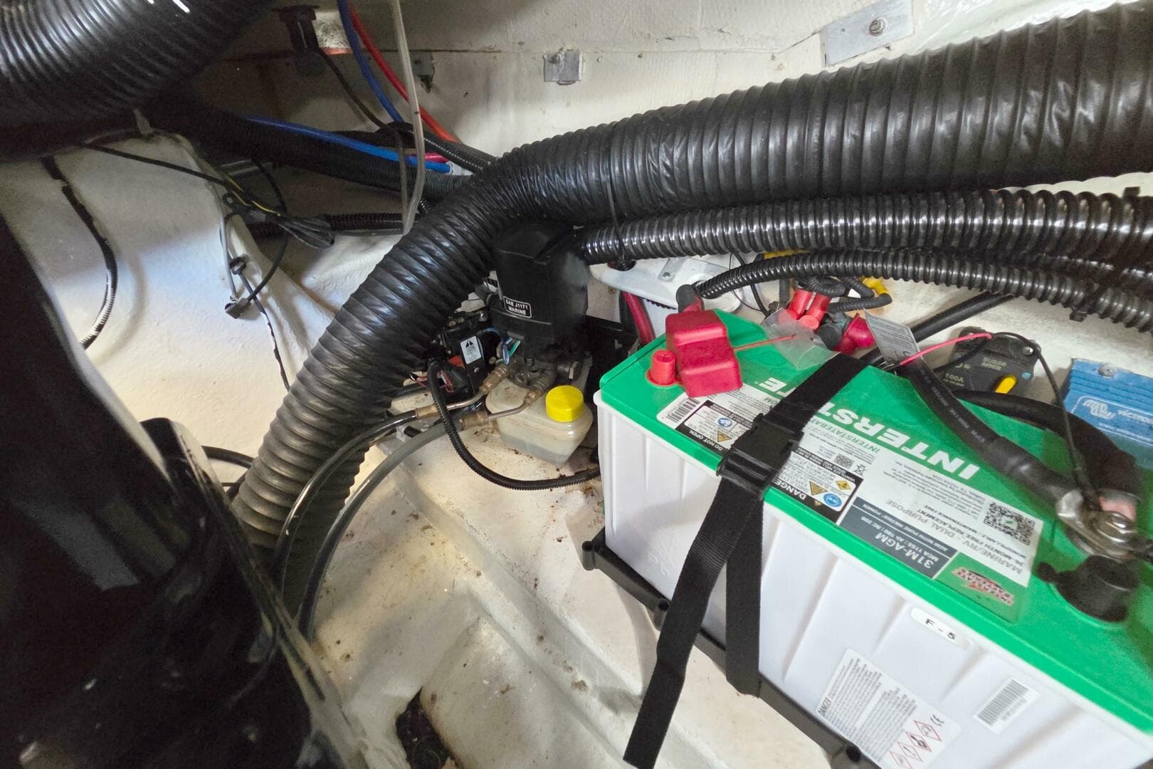 2015 Formula 350 Crossover Bowrider — photo 45