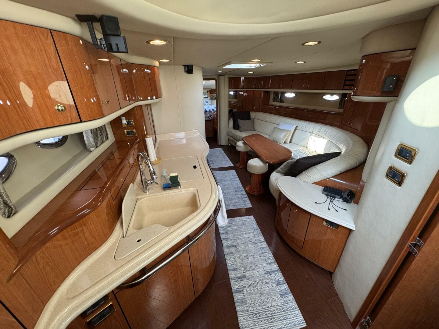 2001 Sea Ray 540 Sundancer — photo 21