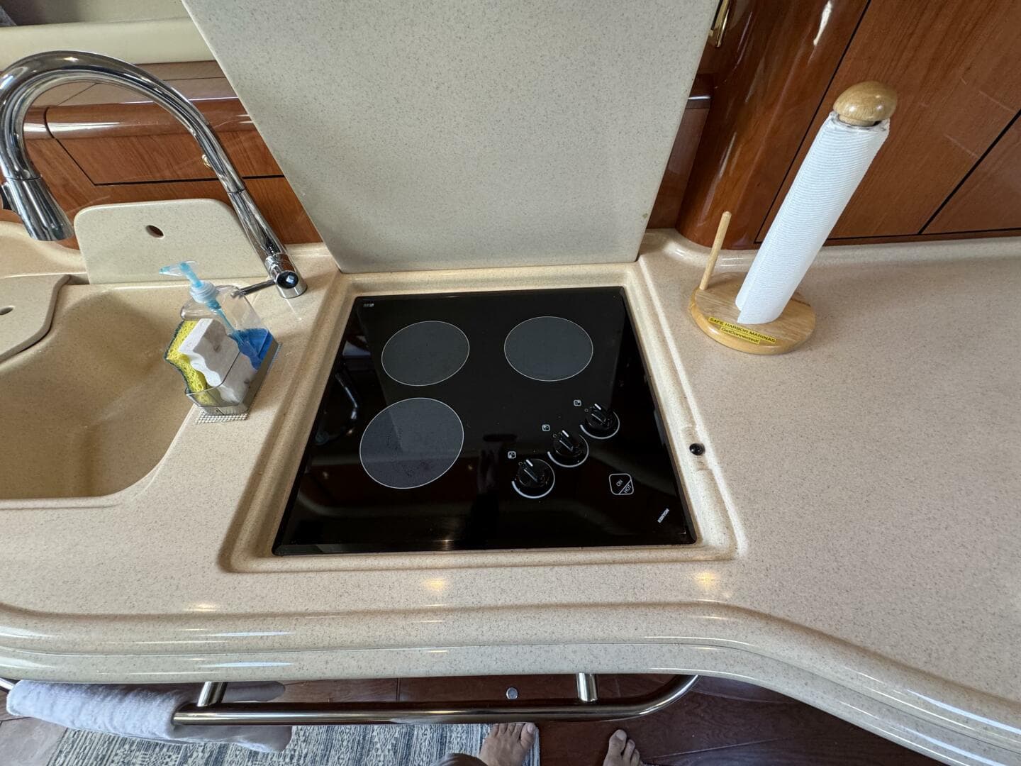 2001 Sea Ray 540 Sundancer — photo 23