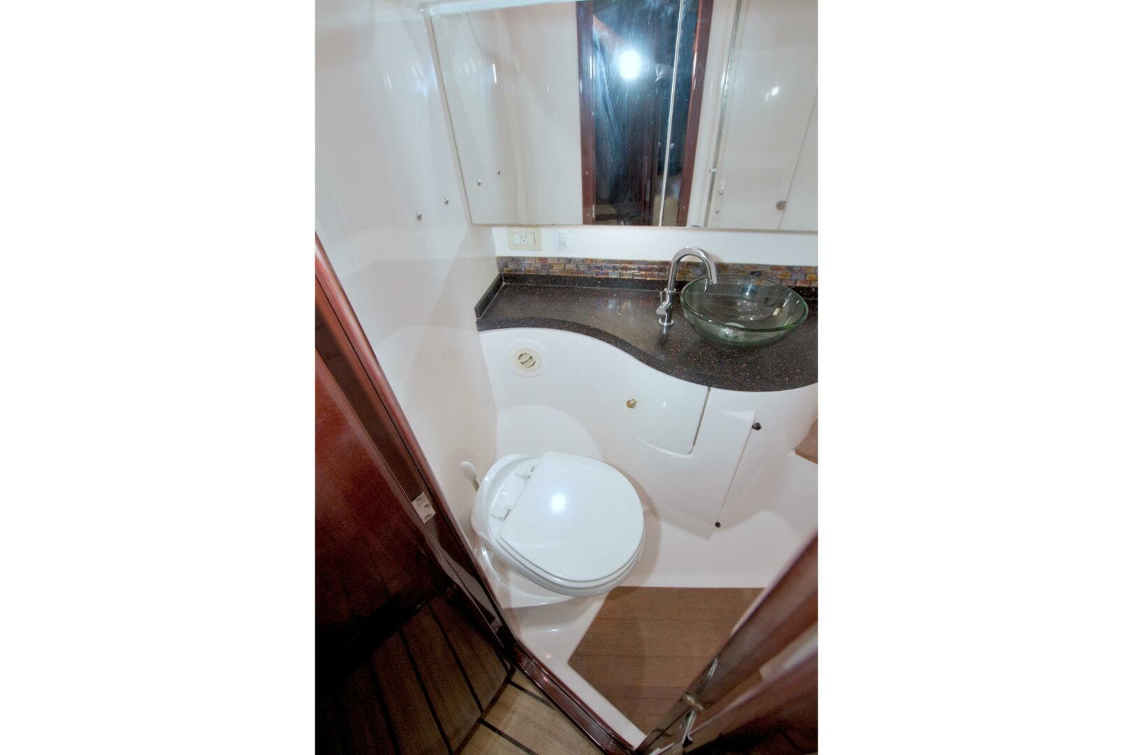 2014 Regal 46 Sport Coupe — photo 50