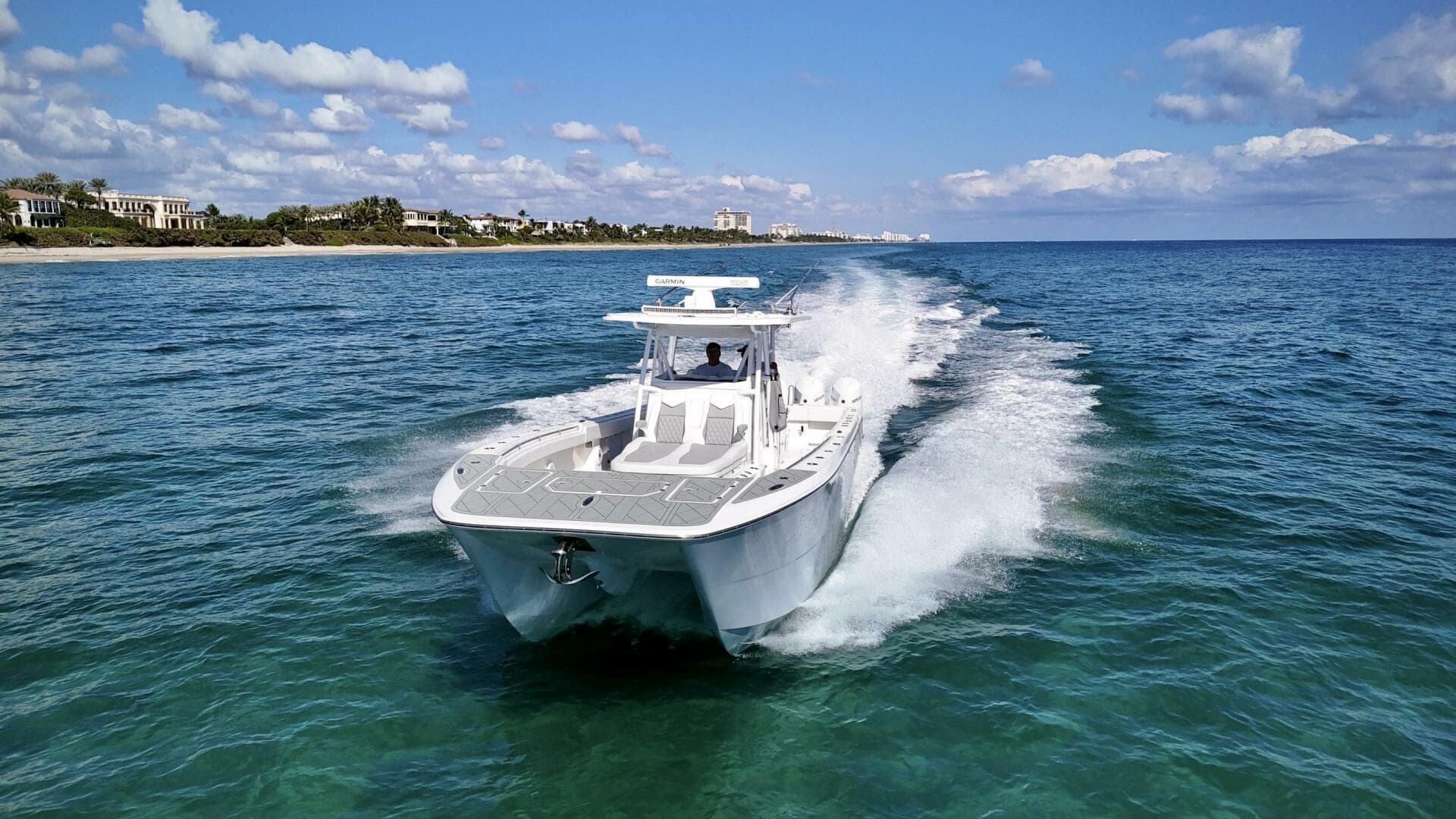 2024 Invincible Catamaran — photo 33