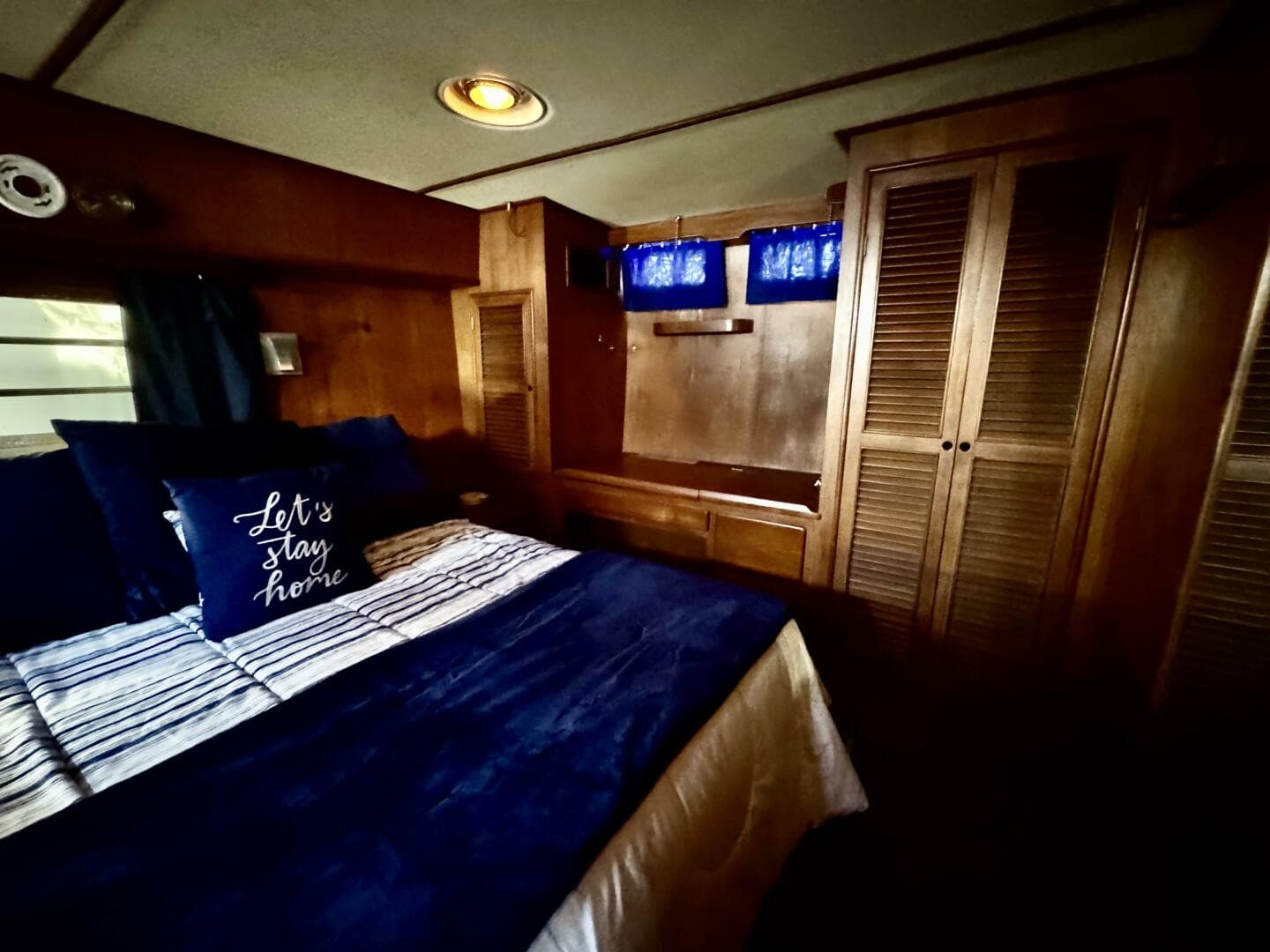 1986 Marine Trader 47 Tradewinds — photo 39