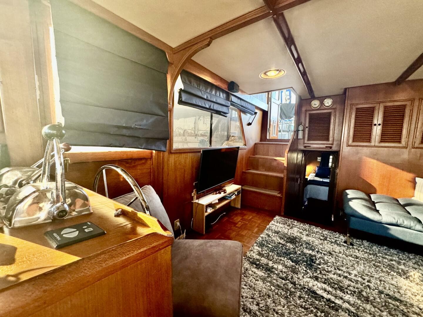 1986 Marine Trader 47 Tradewinds — photo 29