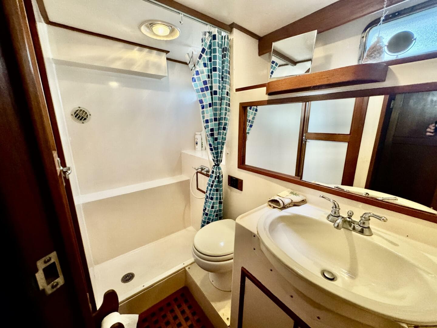 1986 Marine Trader 47 Tradewinds — photo 41