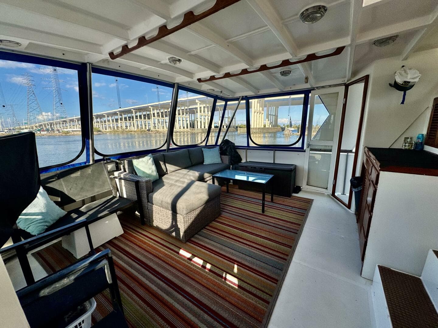 1986 Marine Trader 47 Tradewinds — photo 9