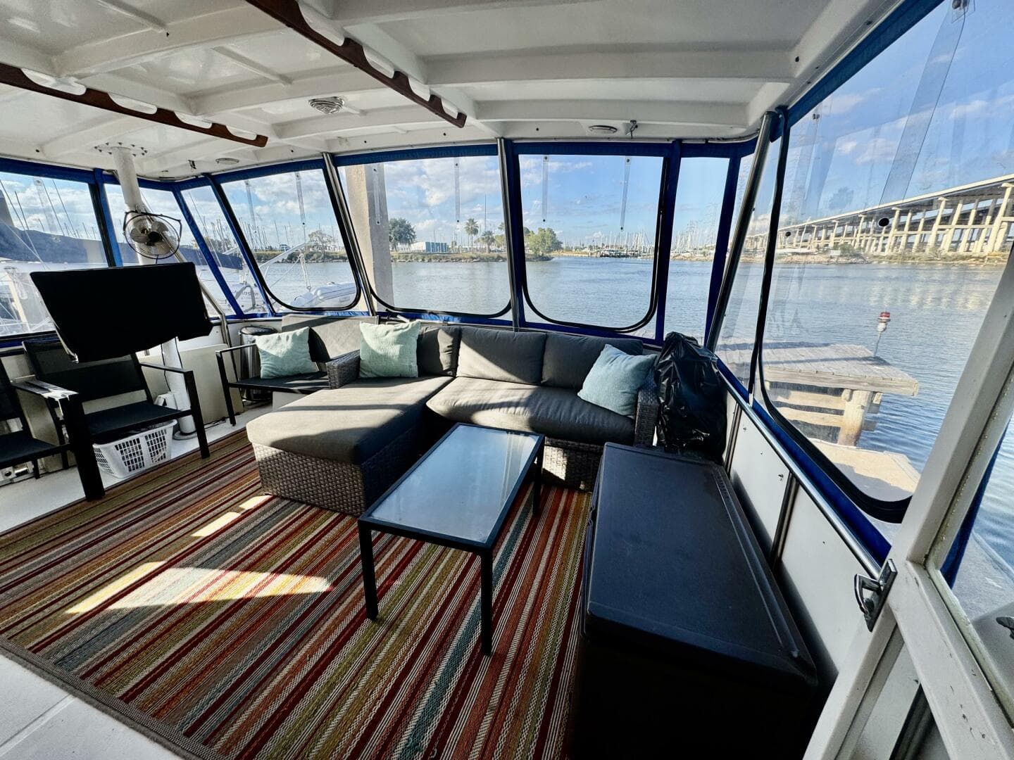 1986 Marine Trader 47 Tradewinds — photo 6