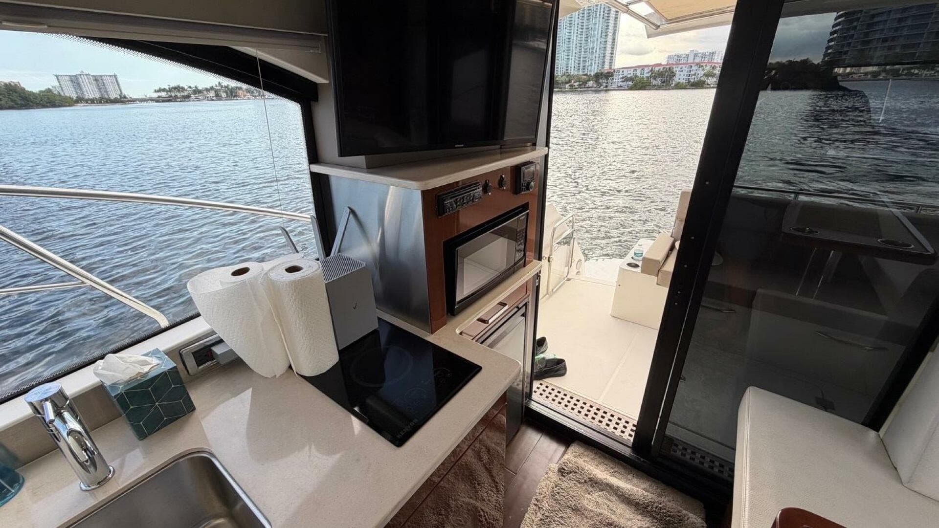 2019 Carver C34 — photo 17