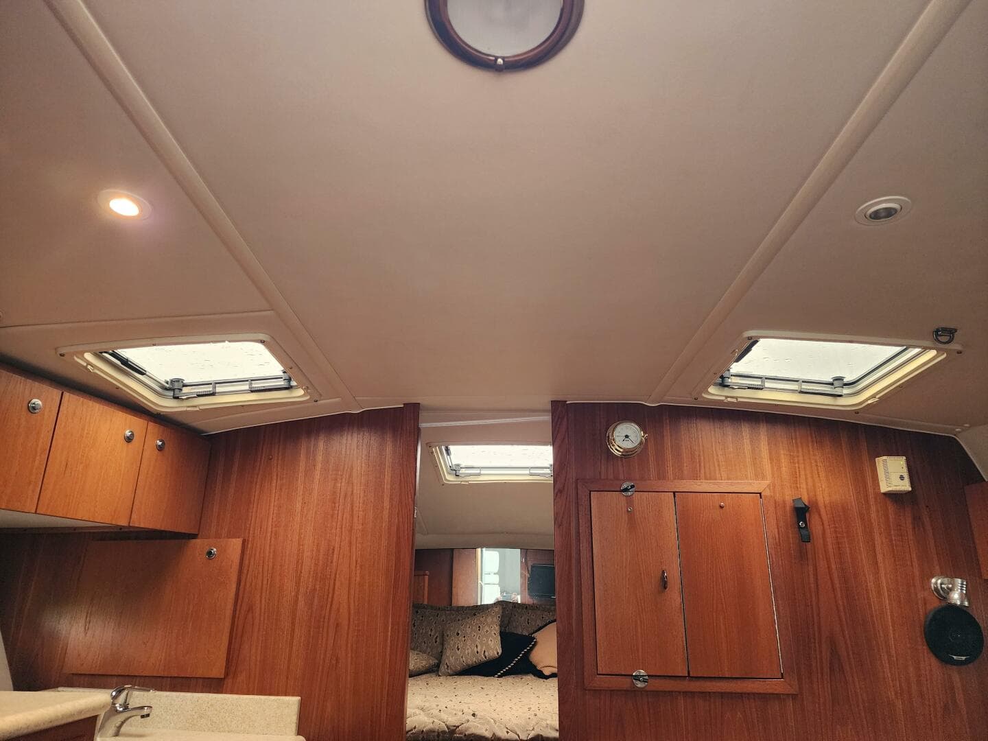 2001 Tiara Yachts 3500 Open — photo 8