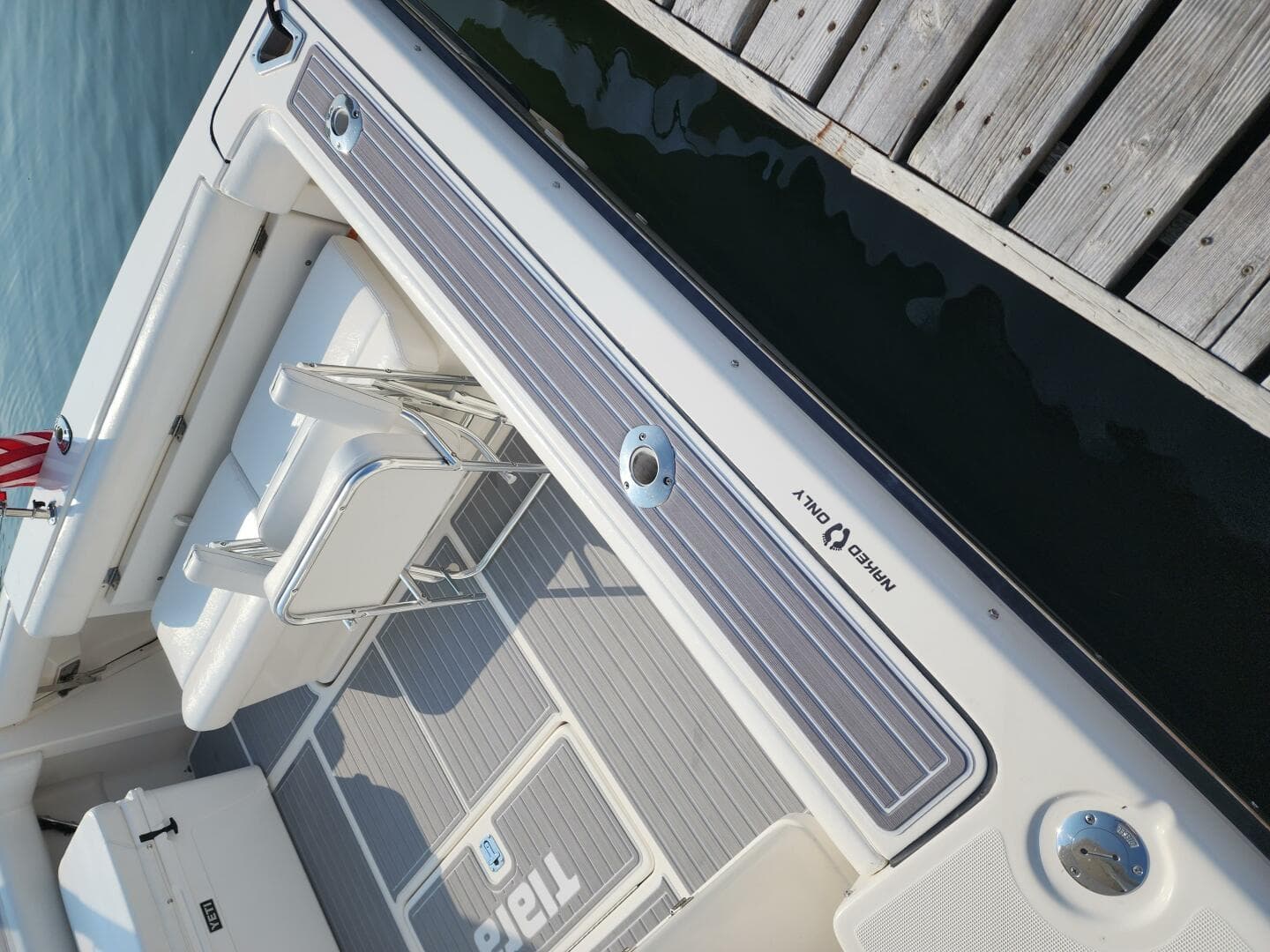 2001 Tiara Yachts 3500 Open — photo 16