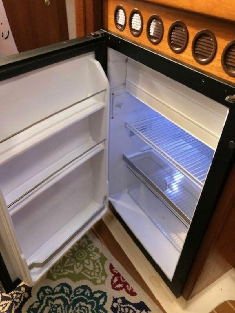 2000 Mainship Pilot 34 — photo 19