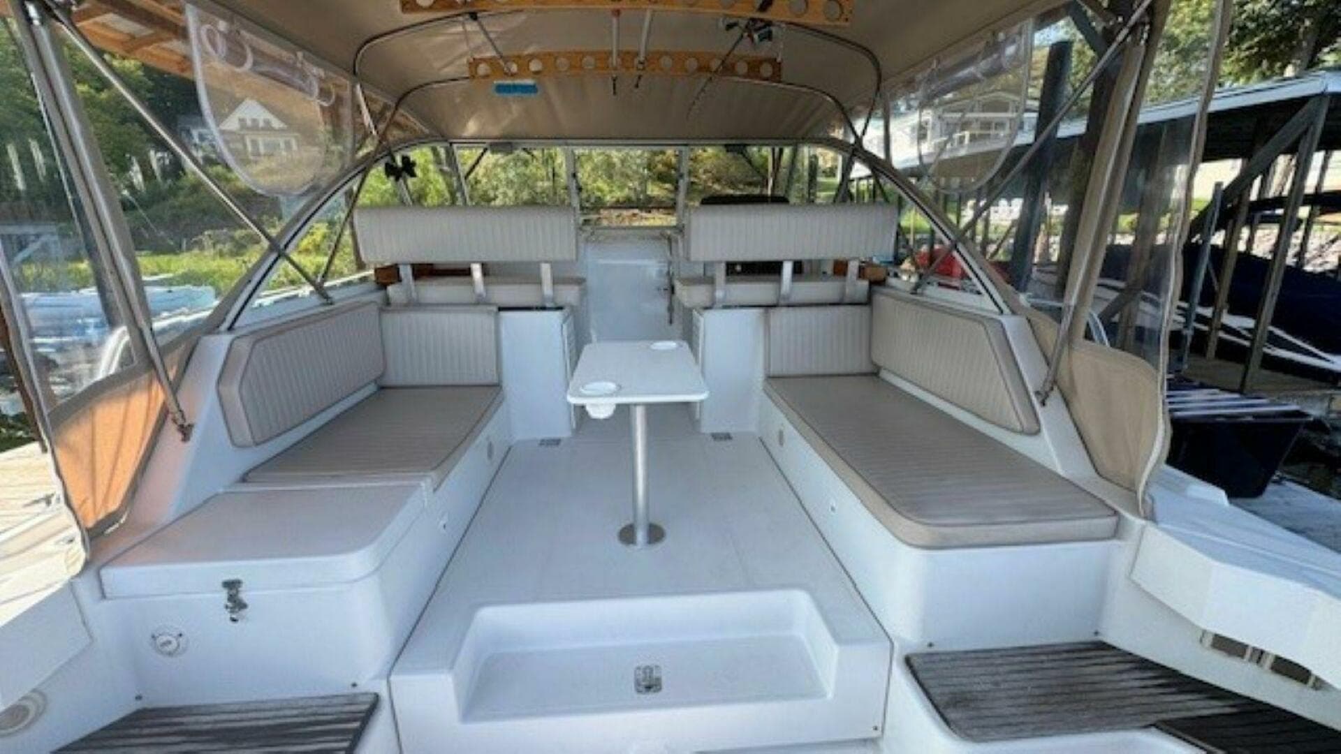 2000 Mainship Pilot 34 — photo 4