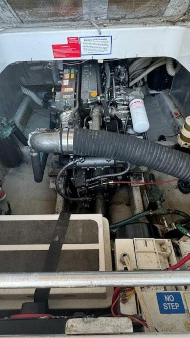 2000 Mainship Pilot 34 — photo 22