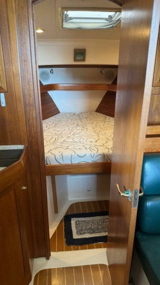 2000 Mainship Pilot 34 — photo 16