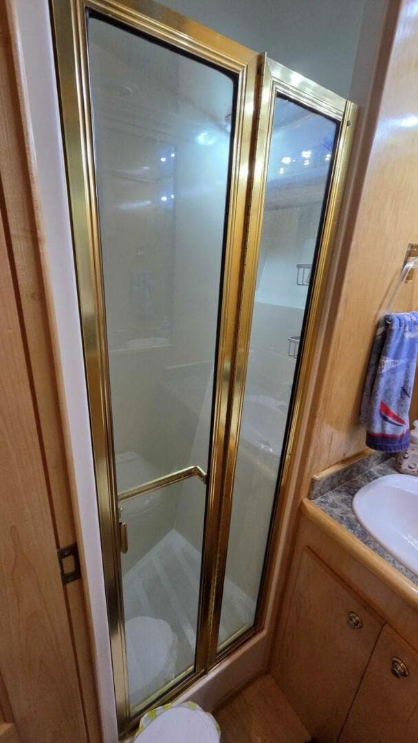 1998 Navigator 5300 — photo 73