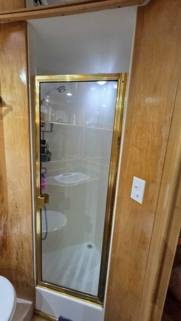 1998 Navigator 5300 — photo 81