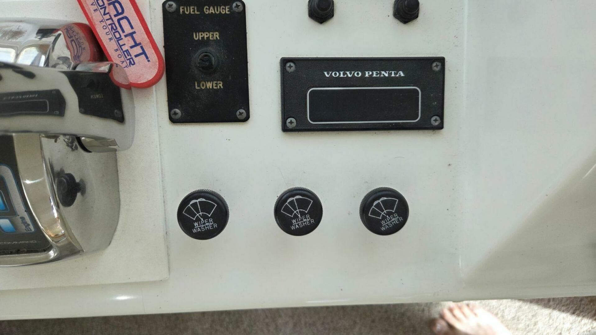 1998 Navigator 5300 — photo 51