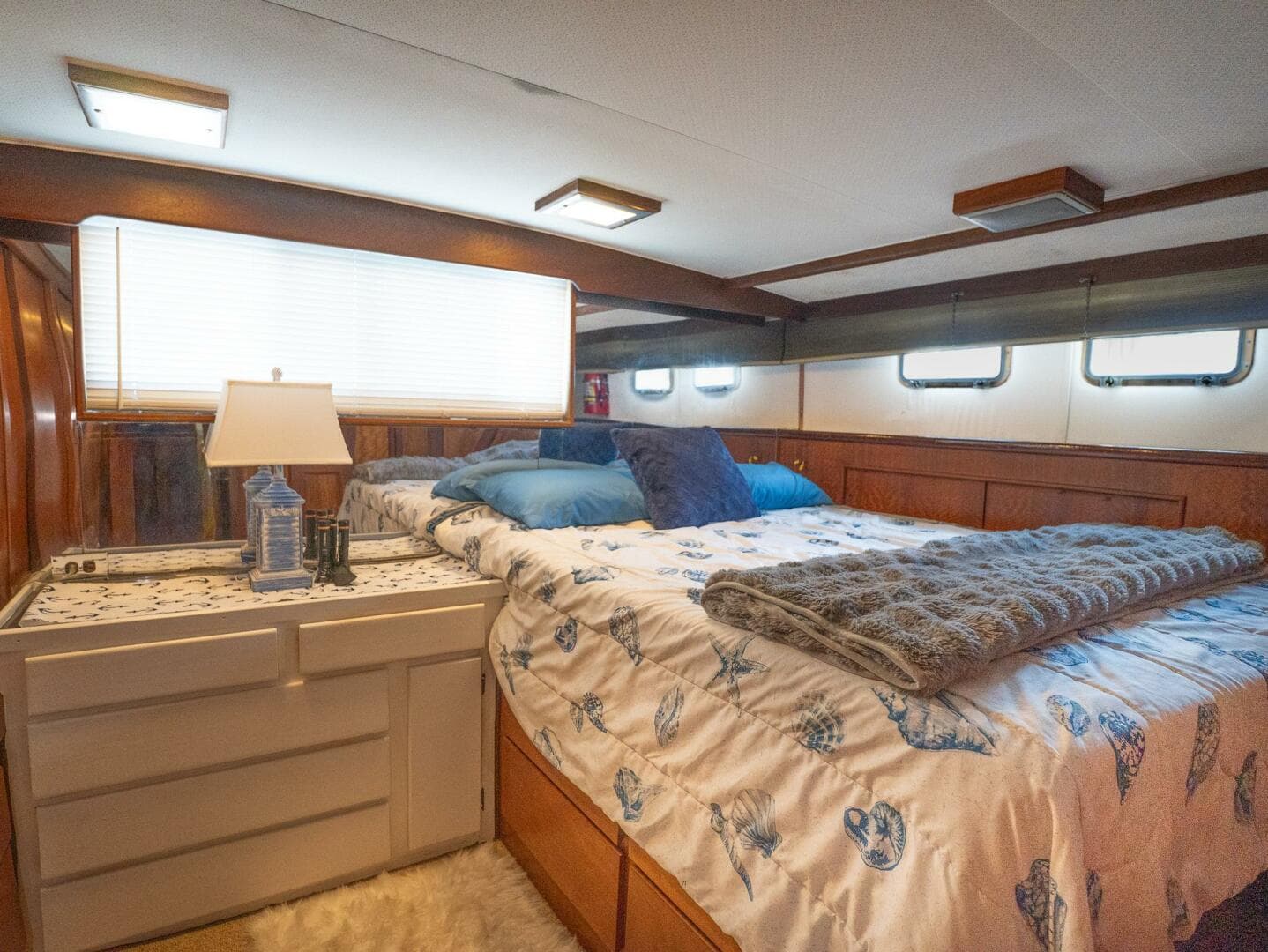 1975 Hatteras 58 Yacht Fisherman — photo 25