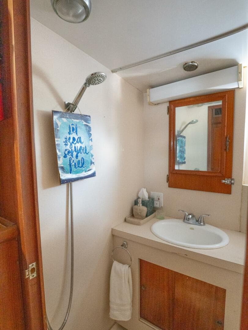 1975 Hatteras 58 Yacht Fisherman — photo 16