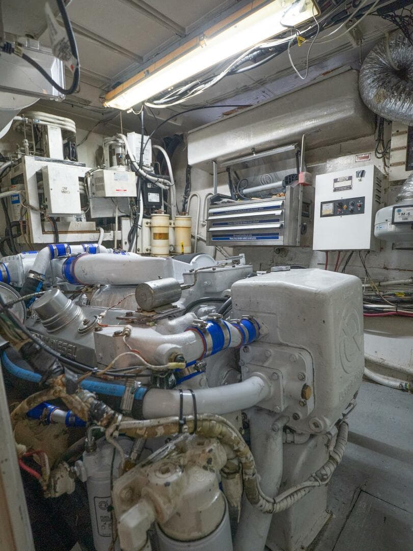 1975 Hatteras 58 Yacht Fisherman — photo 27