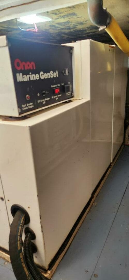 1998 Viking Princess Sport Cruiser — photo 77