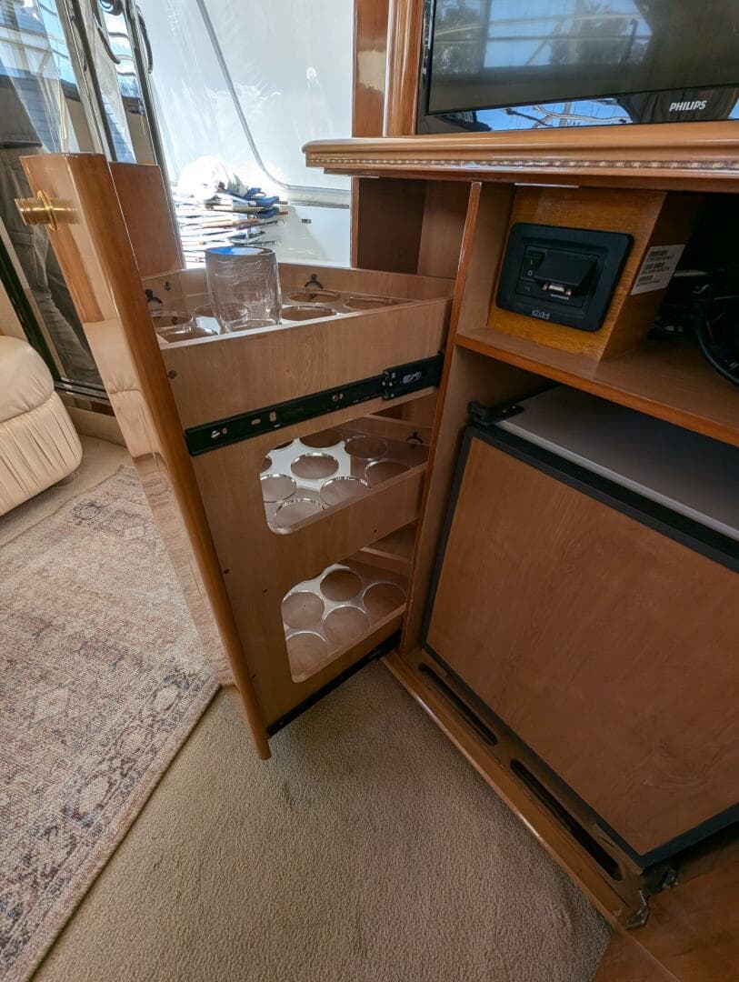 1998 Viking Princess Sport Cruiser — photo 25