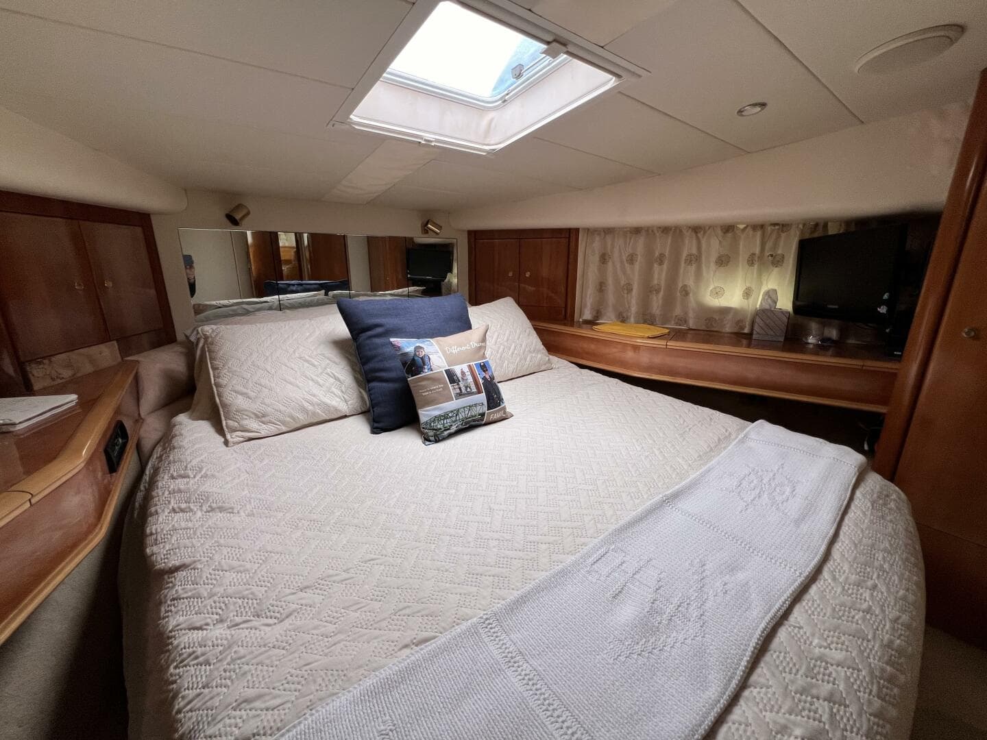 1998 Viking Princess Sport Cruiser — photo 49