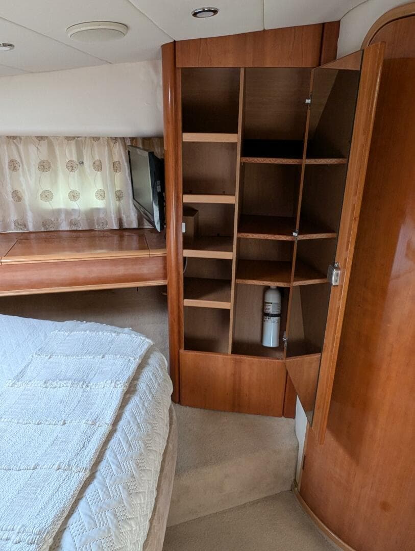 1998 Viking Princess Sport Cruiser — photo 54