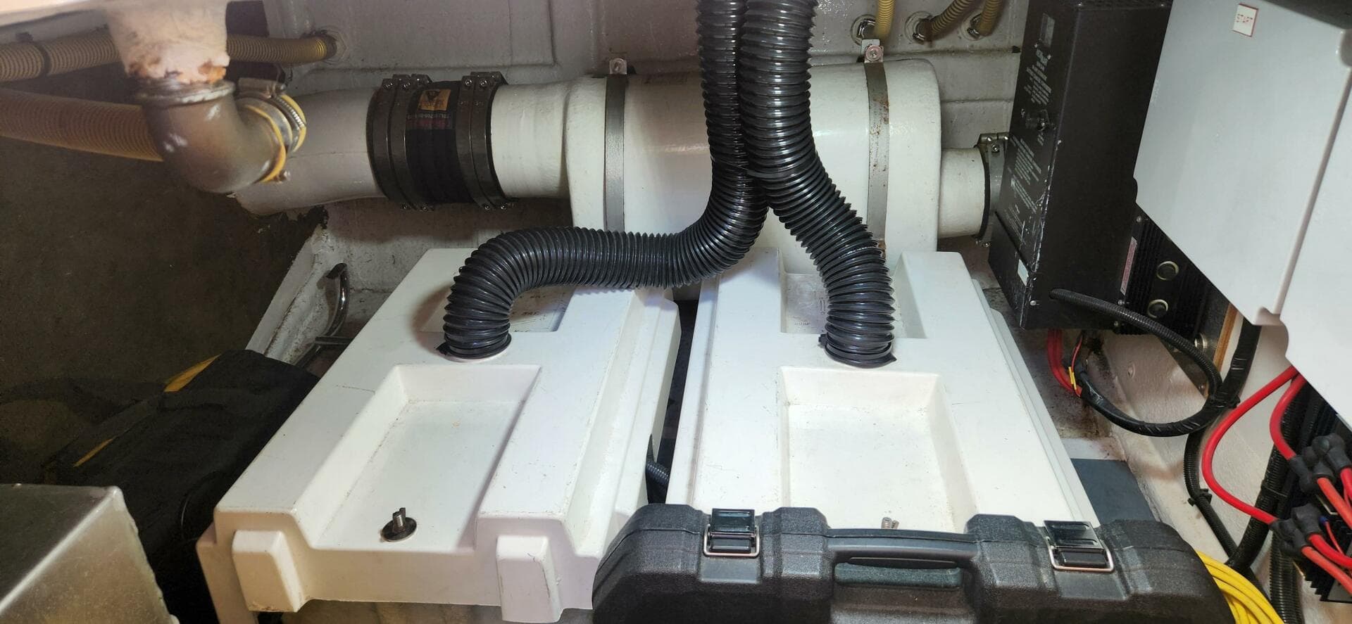 1998 Viking Princess Sport Cruiser — photo 102