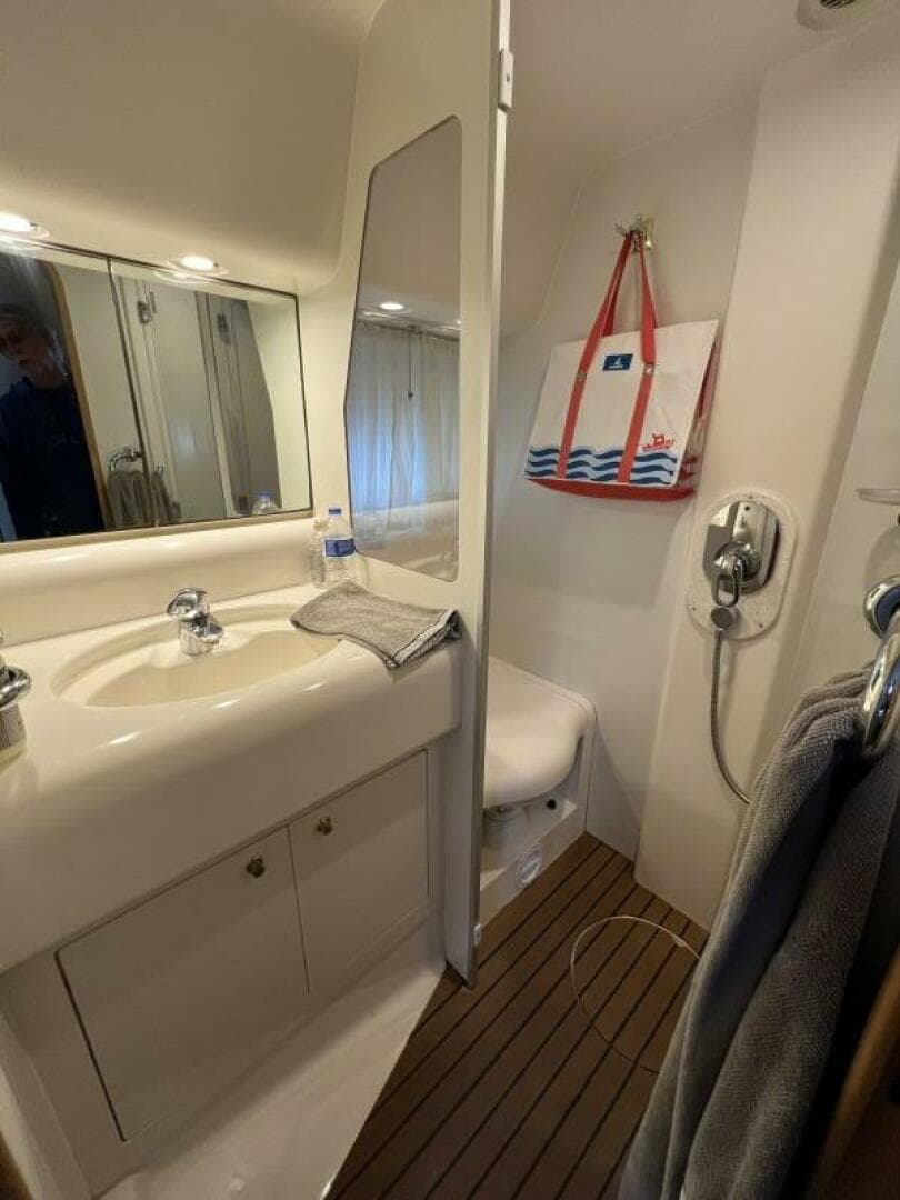 1998 Viking Princess Sport Cruiser — photo 56