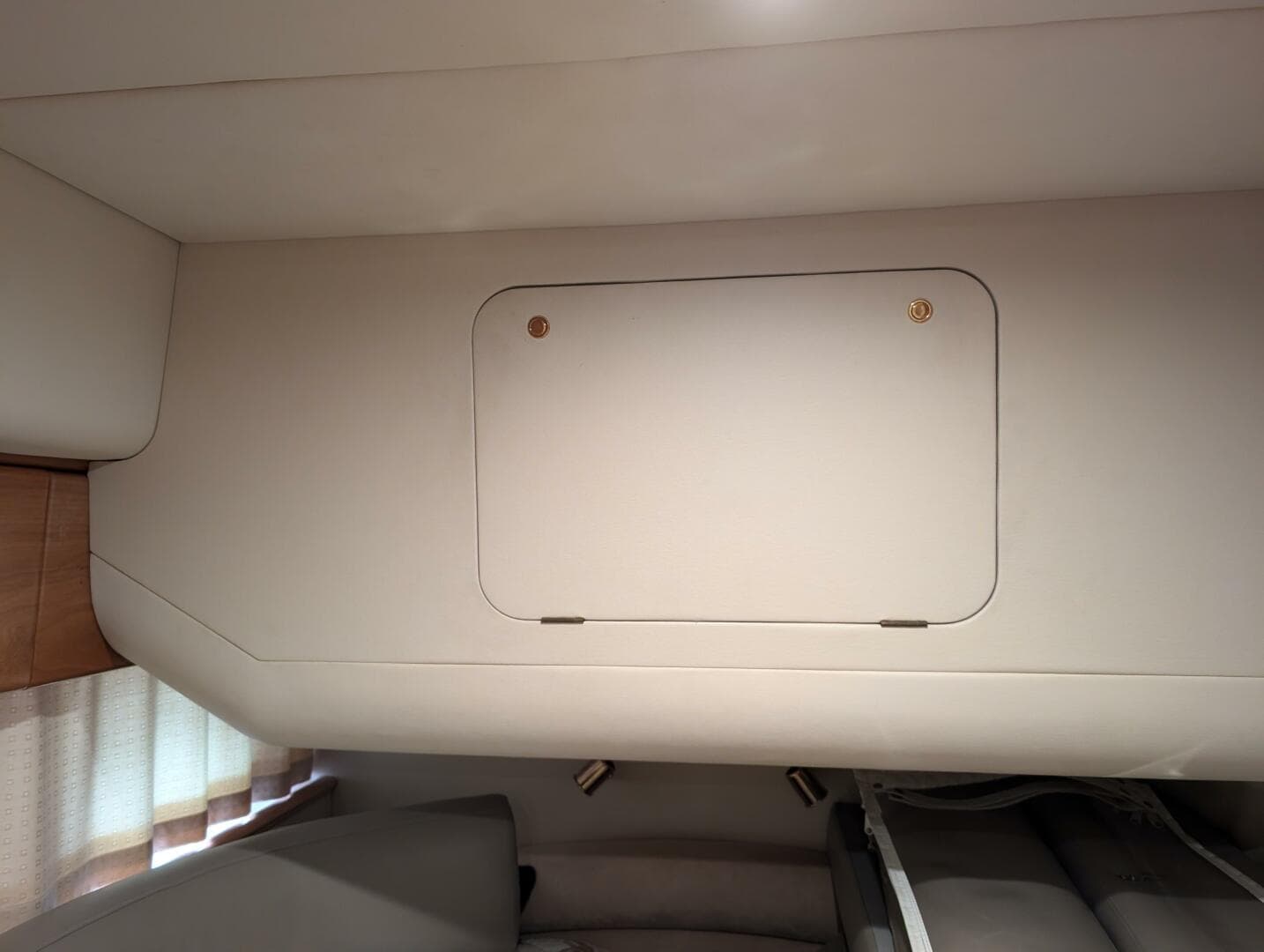 1998 Viking Princess Sport Cruiser — photo 44