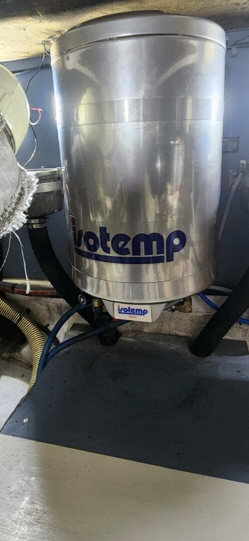 1998 Viking Princess Sport Cruiser — photo 66