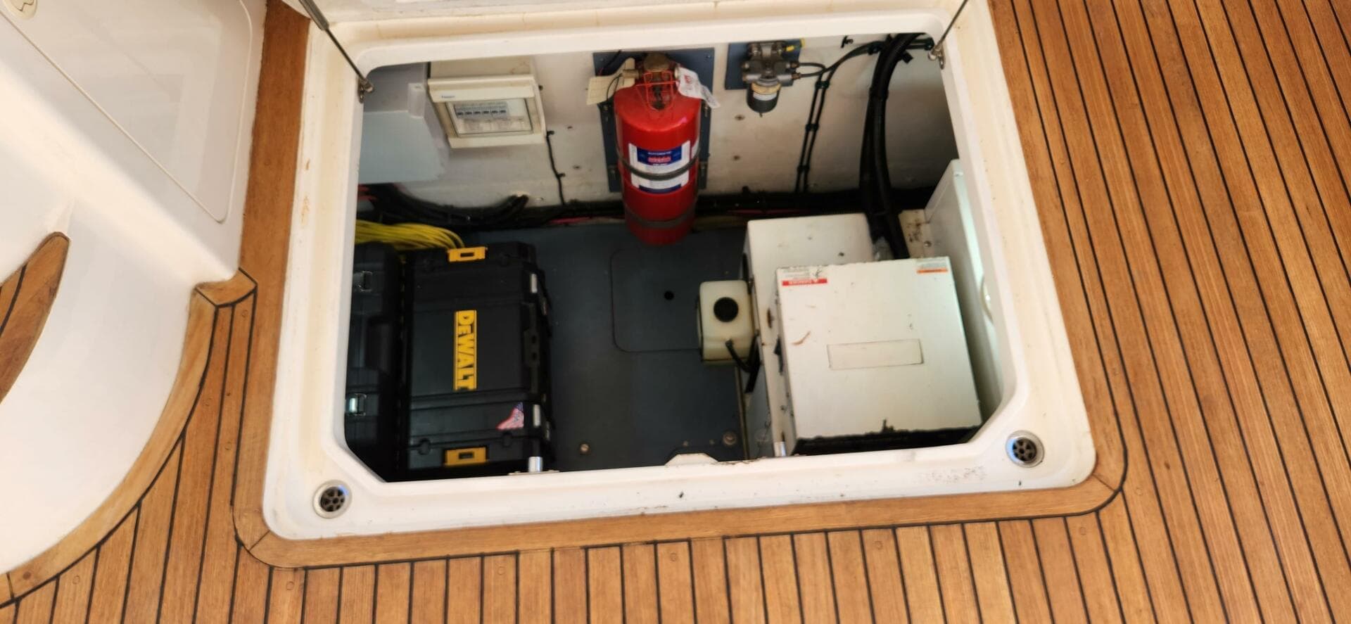 1998 Viking Princess Sport Cruiser — photo 7