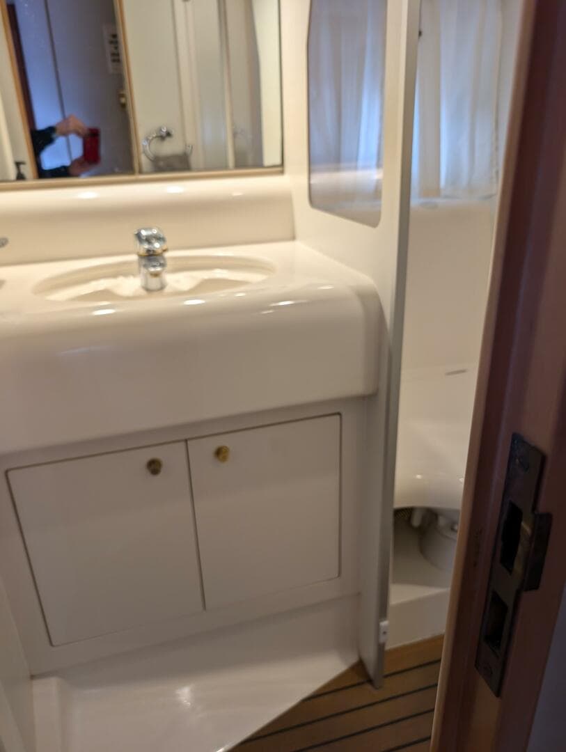 1998 Viking Princess Sport Cruiser — photo 58