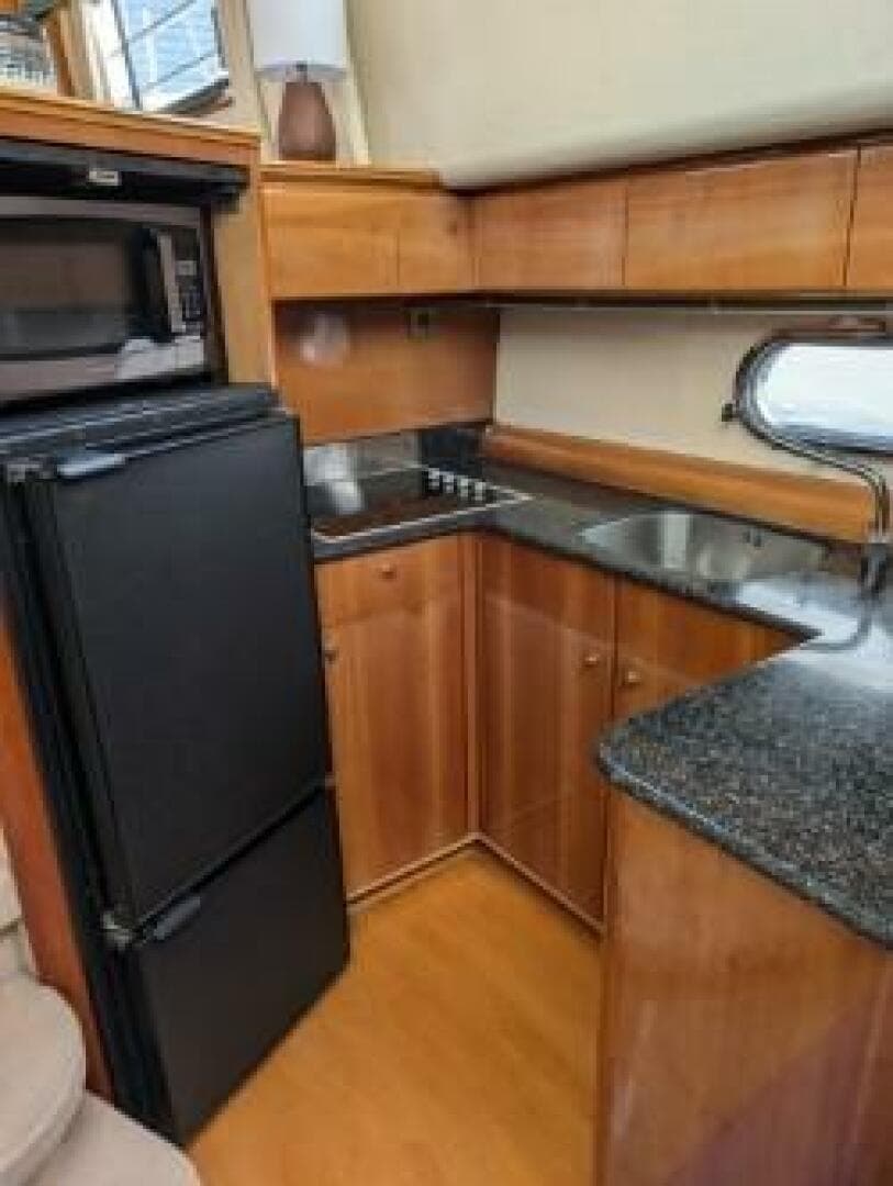 1998 Viking Princess Sport Cruiser — photo 34