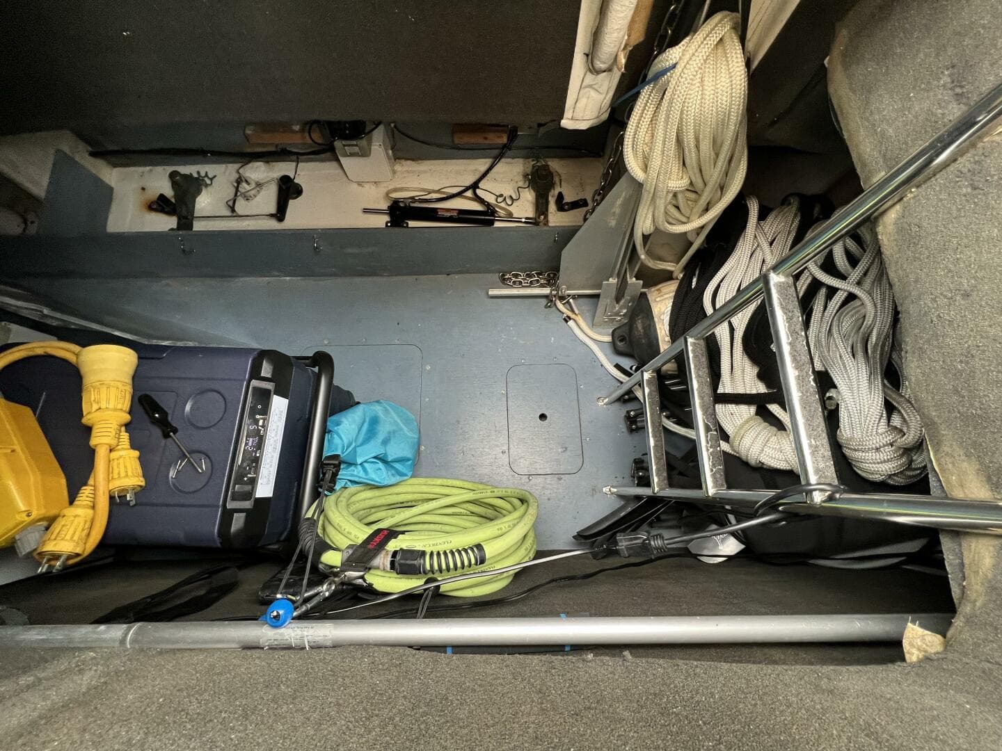 1998 Viking Princess Sport Cruiser — photo 69