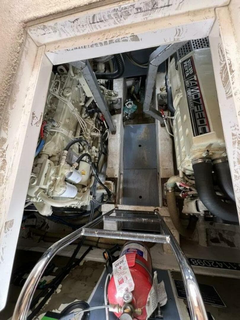 1998 Viking Princess Sport Cruiser — photo 62