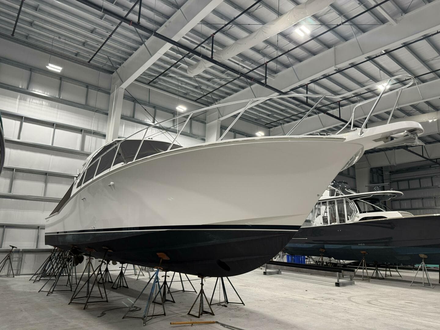 2020 Hatteras GT 45 Express — photo 15