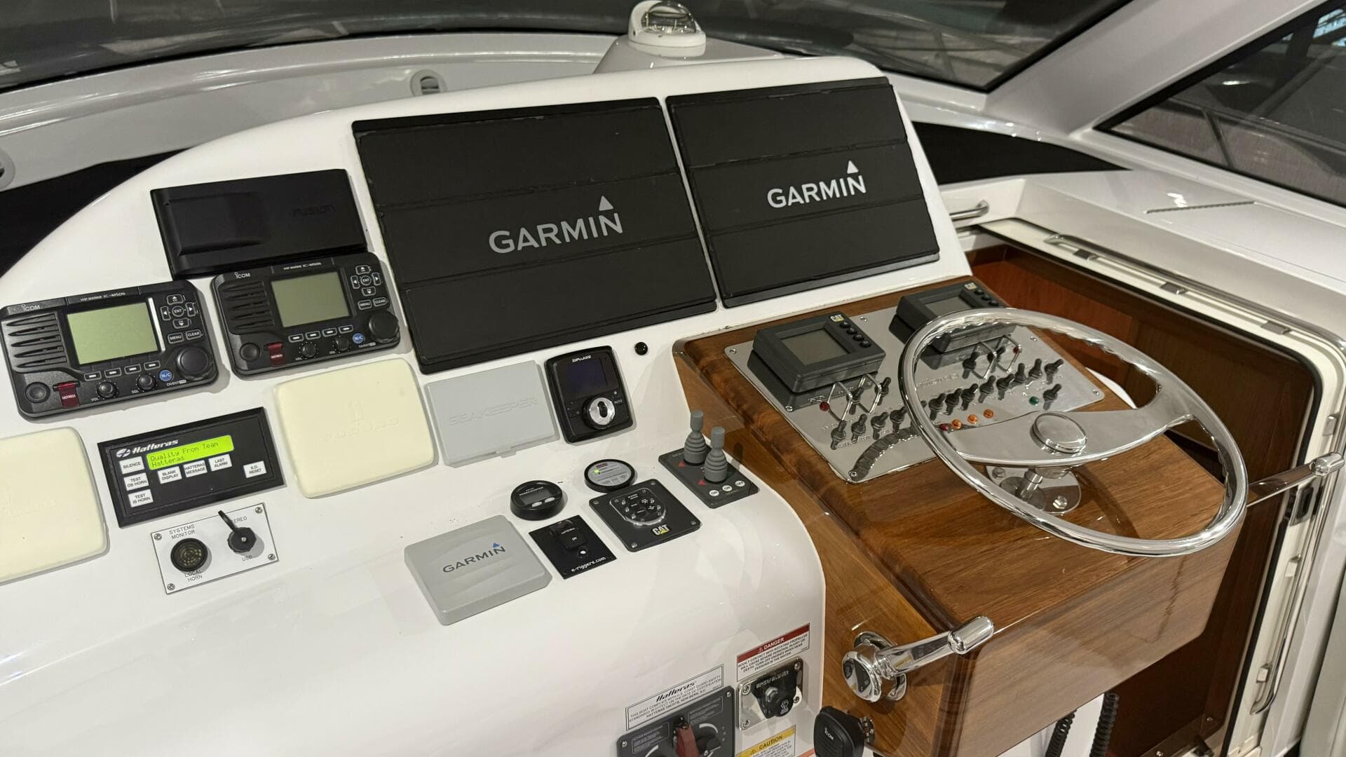 2020 Hatteras GT 45 Express — photo 29