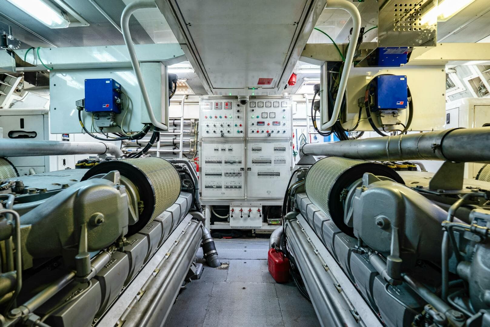 2010 Leopard 27 Sport — photo 52