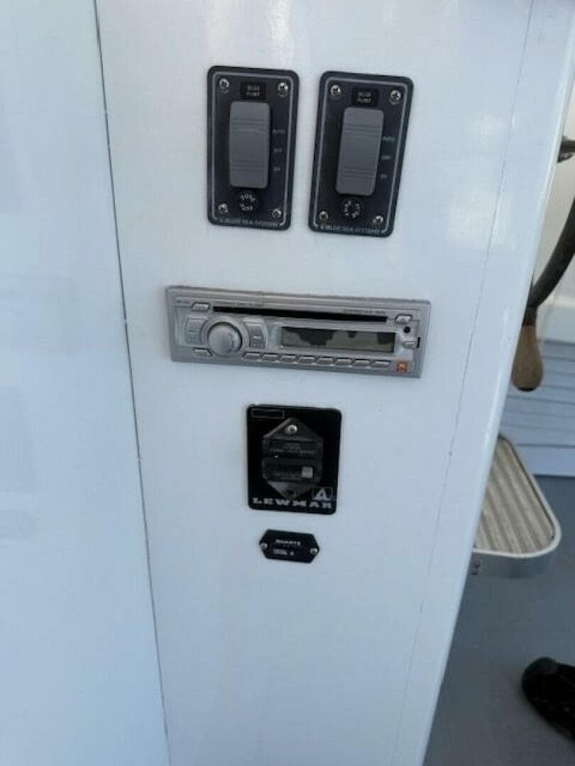 1975 Jarvis Newman — photo 16